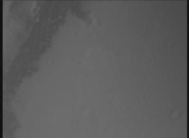 Sol 0: Mars Descent Imager (MARDI)