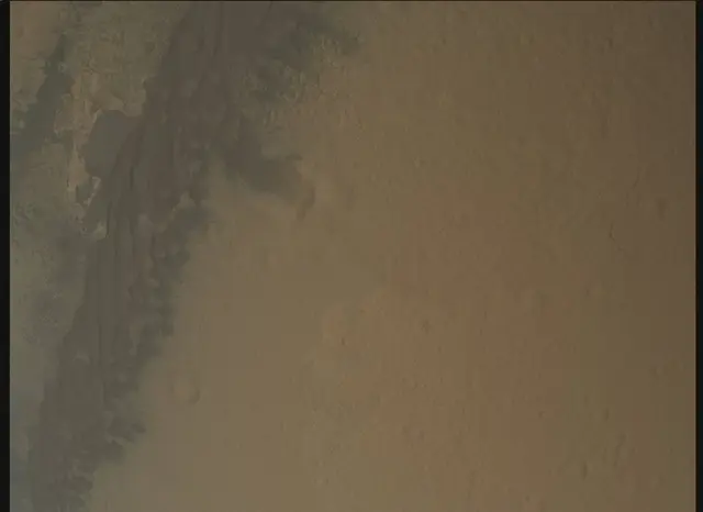 Sol 0: Mars Descent Imager (MARDI)