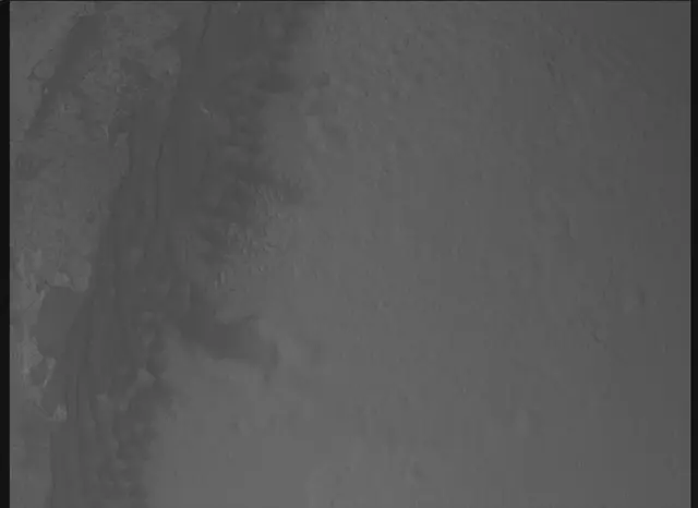 Sol 0: Mars Descent Imager (MARDI)