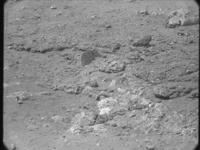 Sol 13: Mast Camera (Mastcam)