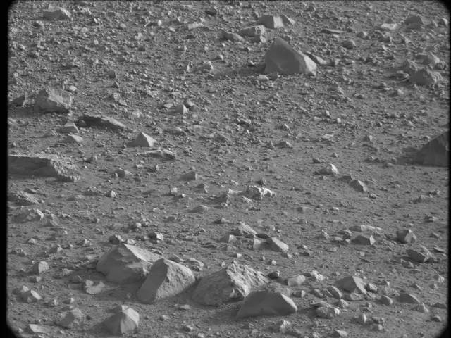 Sol 17: Mast Camera (Mastcam)