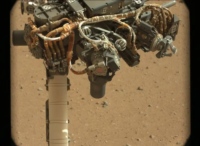 Sol 33: Mast Camera (Mastcam)