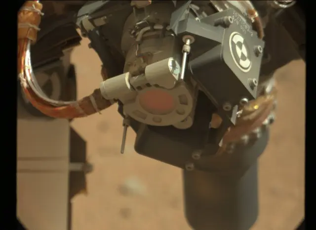 Sol 33: Mast Camera (Mastcam)