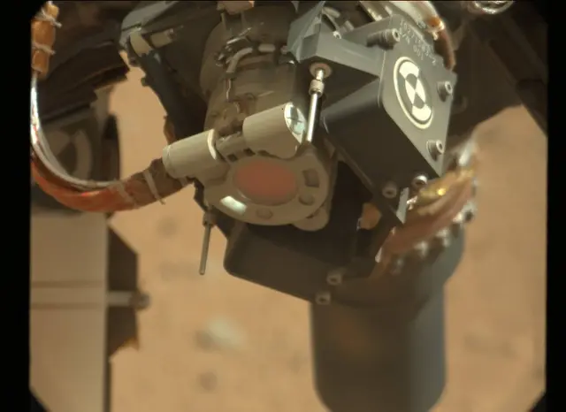 Sol 33: Mast Camera (Mastcam)