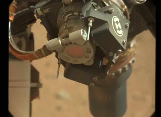 Sol 33: Mast Camera (Mastcam)