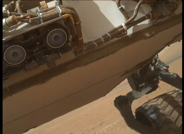 Sol 34: Mars Hand Lens Imager (MAHLI)