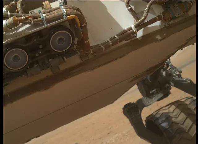 Sol 34: Mars Hand Lens Imager (MAHLI)