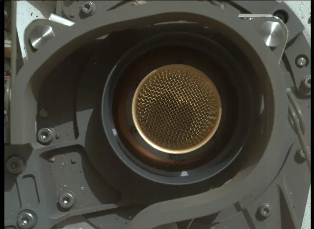 Sol 36: Mars Hand Lens Imager (MAHLI)
