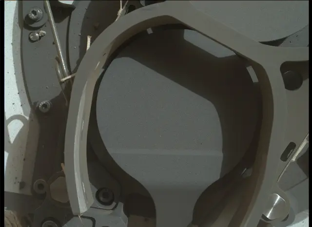 Sol 36: Mars Hand Lens Imager (MAHLI)