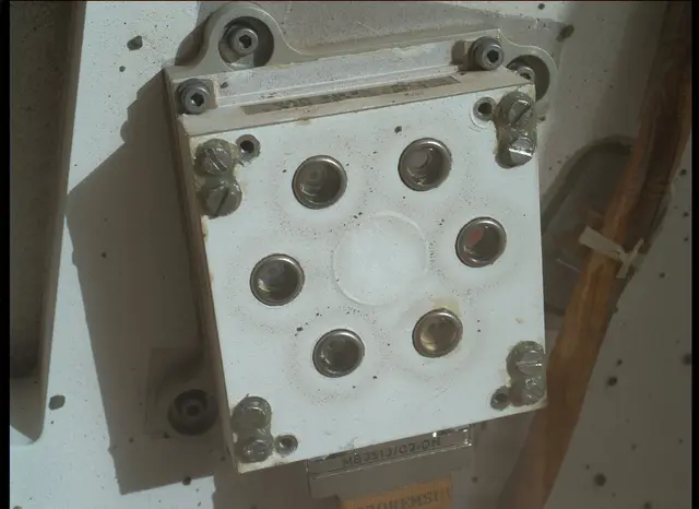 Sol 36: Mars Hand Lens Imager (MAHLI)