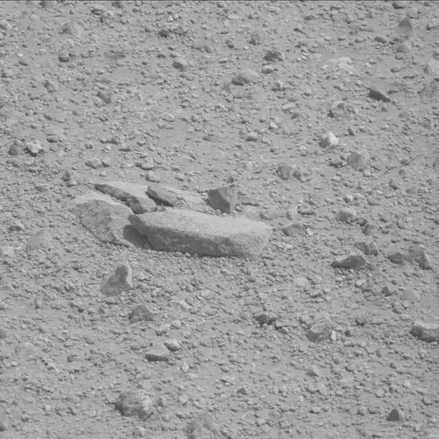 Sol 37: Mast Camera (Mastcam)