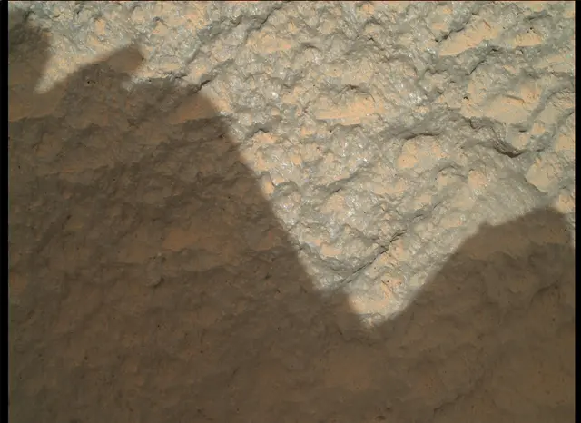 Sol 46: Mars Hand Lens Imager (MAHLI)