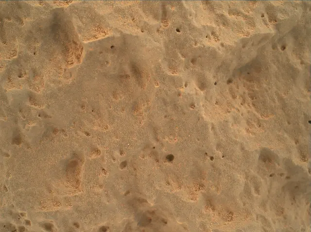 Sol 46: Mars Hand Lens Imager (MAHLI)