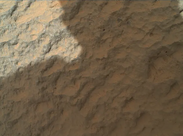 Sol 47: Mars Hand Lens Imager (MAHLI)
