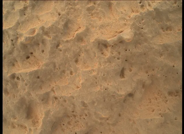 Sol 47: Mars Hand Lens Imager (MAHLI)