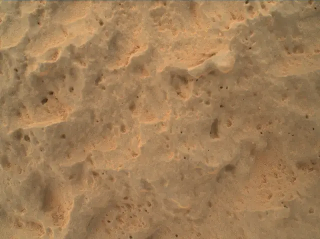 Sol 47: Mars Hand Lens Imager (MAHLI)