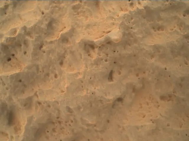 Sol 47: Mars Hand Lens Imager (MAHLI)