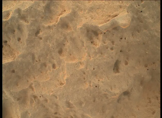 Sol 47: Mars Hand Lens Imager (MAHLI)