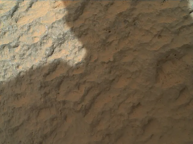 Sol 47: Mars Hand Lens Imager (MAHLI)