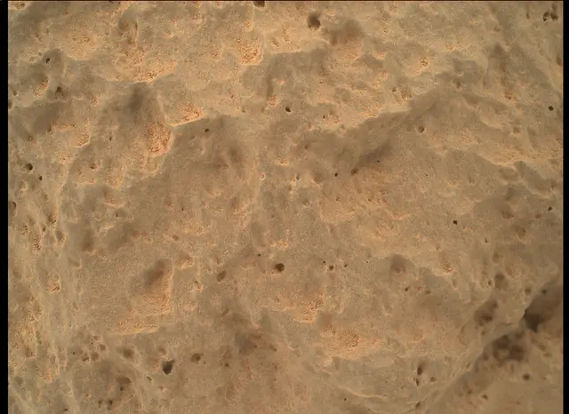 Sol 47: Mars Hand Lens Imager (MAHLI)