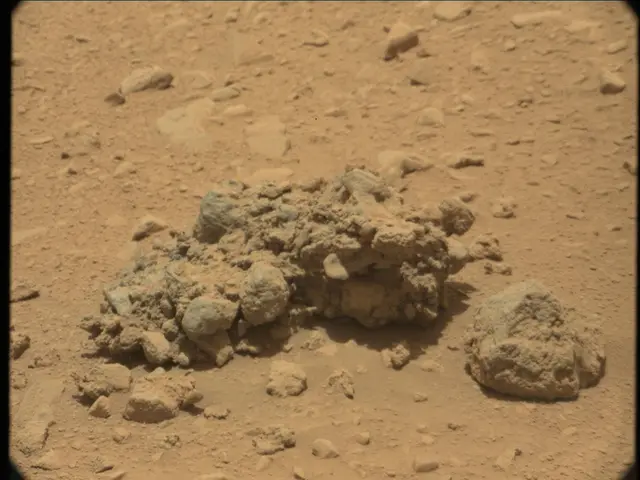 Sol 52: Mast Camera (Mastcam)