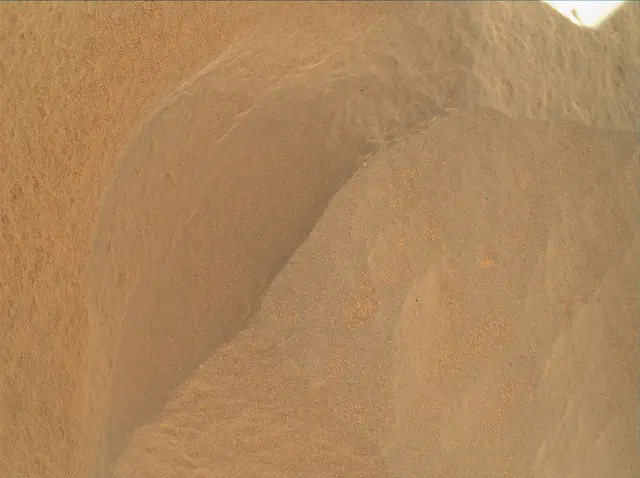 Sol 54: Mars Hand Lens Imager (MAHLI)