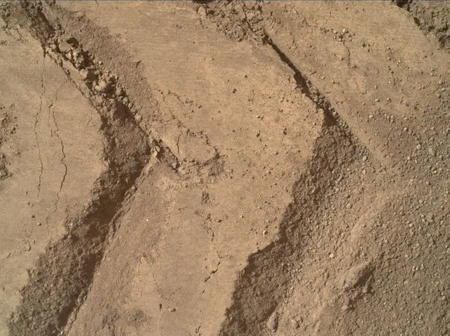 Sol 58: Mars Hand Lens Imager (MAHLI)