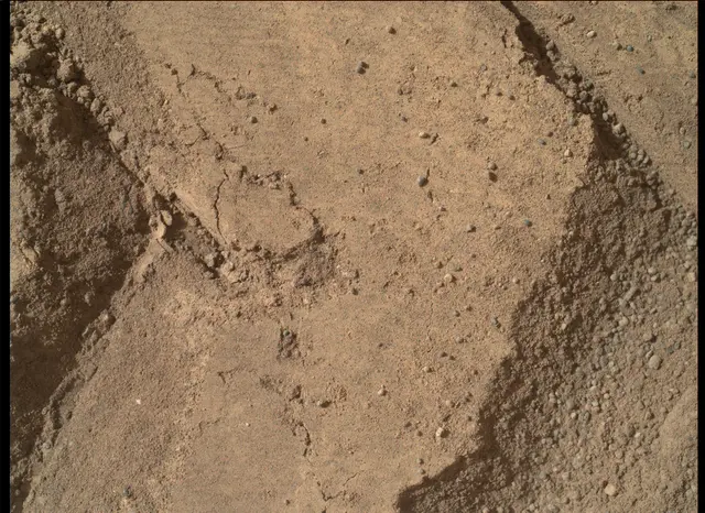 Sol 58: Mars Hand Lens Imager (MAHLI)