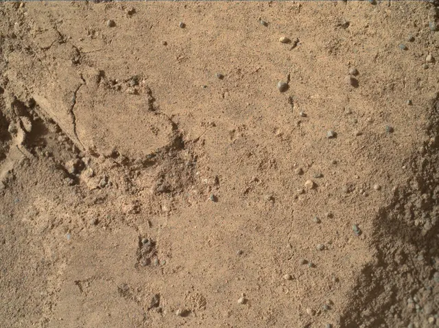Sol 58: Mars Hand Lens Imager (MAHLI)