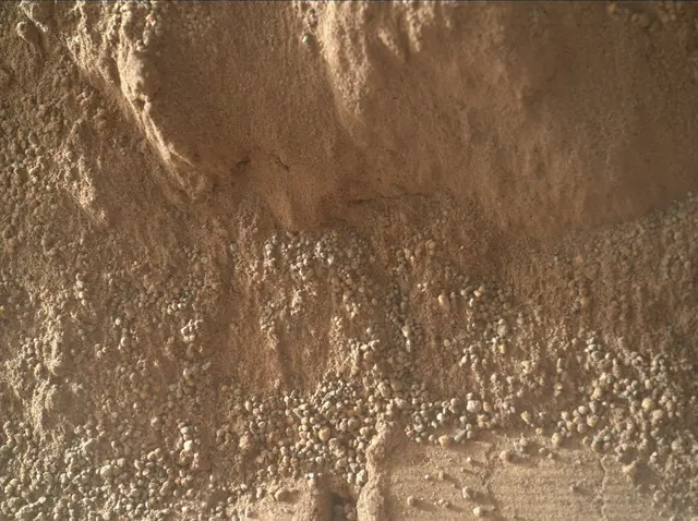 Sol 58: Mars Hand Lens Imager (MAHLI)