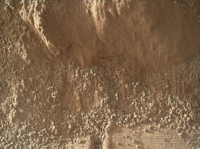 Sol 58: Mars Hand Lens Imager (MAHLI)