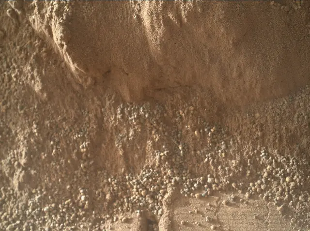 Sol 58: Mars Hand Lens Imager (MAHLI)