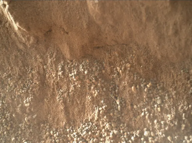 Sol 58: Mars Hand Lens Imager (MAHLI)