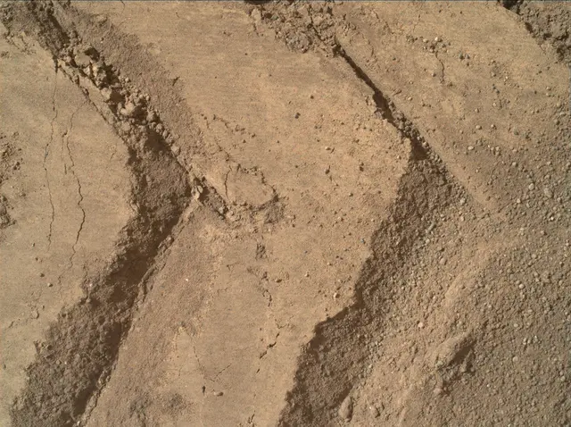 Sol 58: Mars Hand Lens Imager (MAHLI)