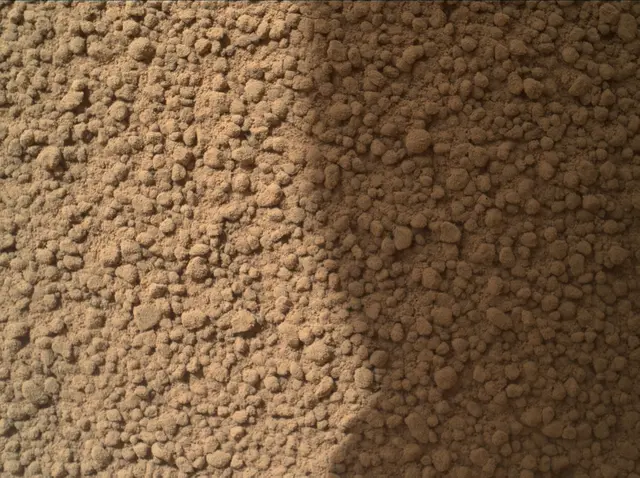 Sol 60: Mars Hand Lens Imager (MAHLI)