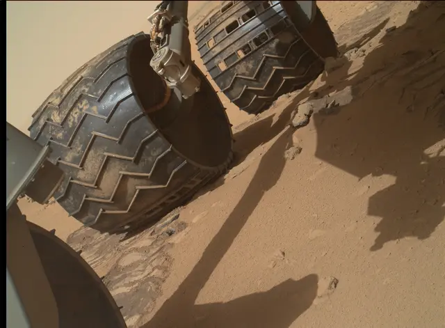 Sol 60: Mars Hand Lens Imager (MAHLI)