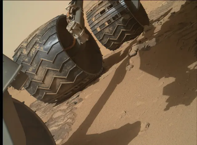 Sol 60: Mars Hand Lens Imager (MAHLI)
