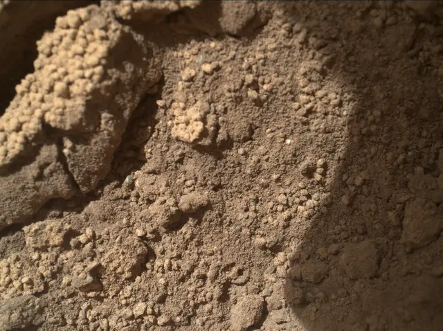 Sol 66: Mars Hand Lens Imager (MAHLI)
