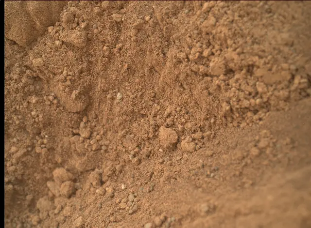 Sol 67: Mars Hand Lens Imager (MAHLI)