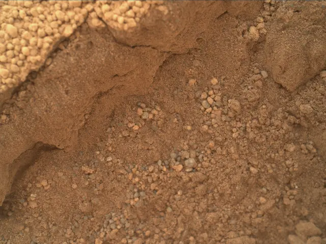 Sol 67: Mars Hand Lens Imager (MAHLI)
