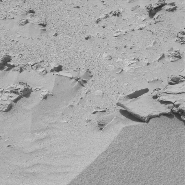 Sol 75: Mast Camera (Mastcam)