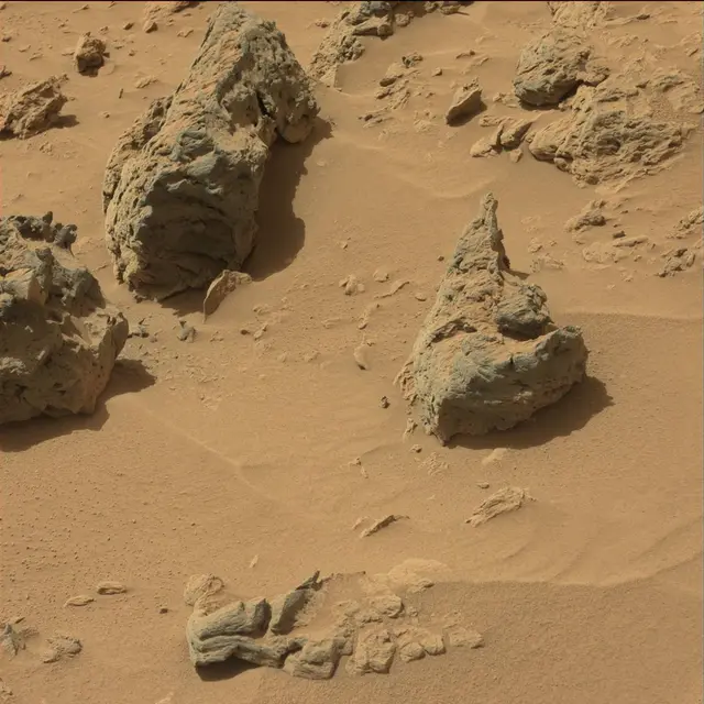 Sol 79: Mast Camera (Mastcam)