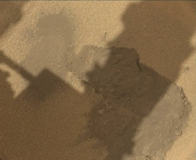 Sol 82: Mast Camera (Mastcam)