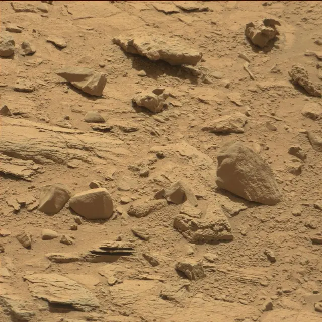 Sol 82: Mast Camera (Mastcam)