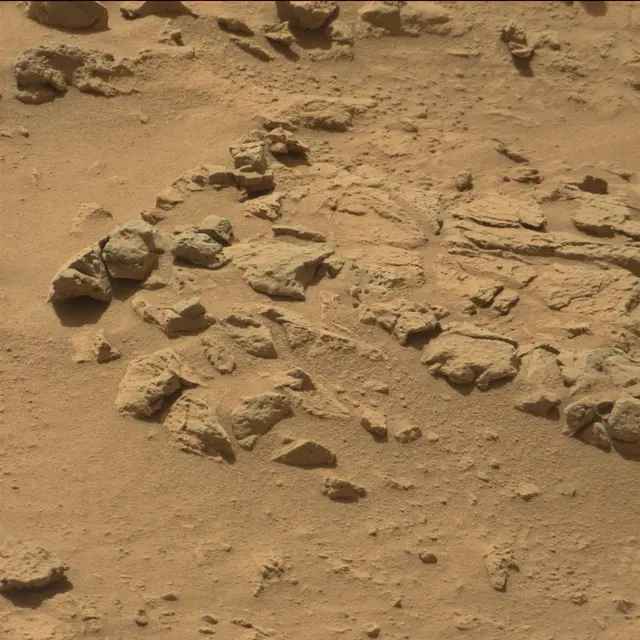 Sol 82: Mast Camera (Mastcam)