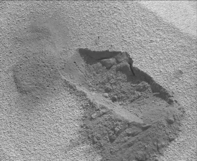 Sol 84: Mast Camera (Mastcam)