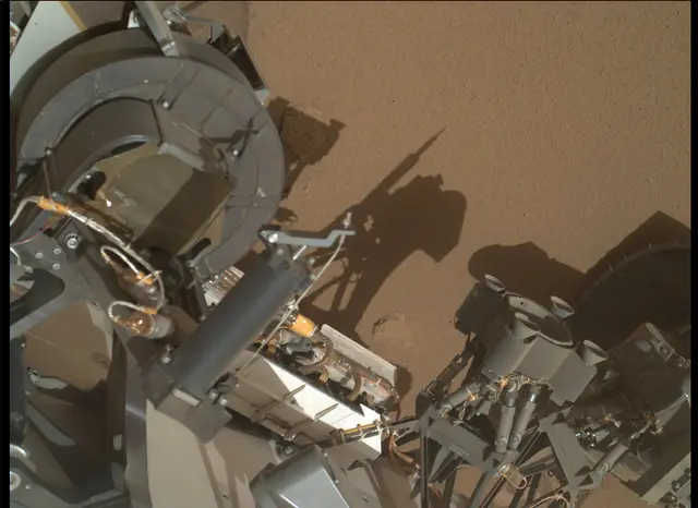 Sol 84: Mars Hand Lens Imager (MAHLI)