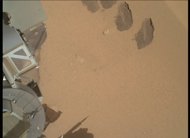 Sol 84: Mars Hand Lens Imager (MAHLI)