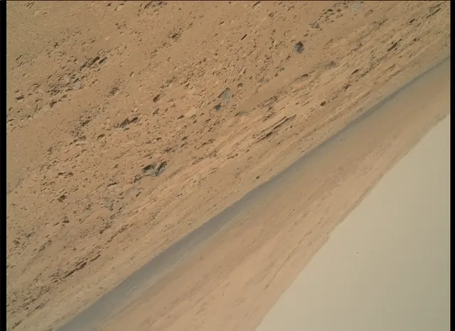 Sol 85: Mars Hand Lens Imager (MAHLI)