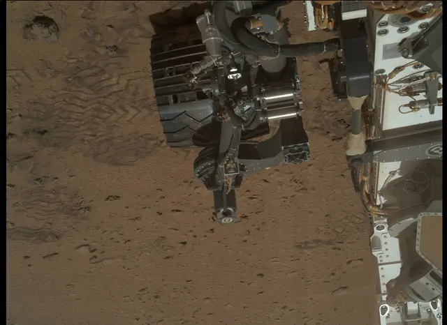 Sol 85: Mars Hand Lens Imager (MAHLI)